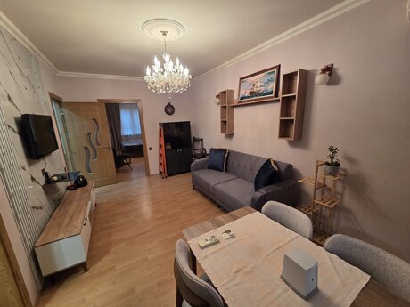 Gənclikdə 2 otaqlı köhnə tikili mənzil kirayə verilir, 65 m², 700 AZN/ay, şəkil 3 / 12