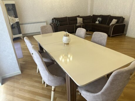 Kirayə 3 otaqlı mənzil, 155 m², Ağ şəhər: 1 600 ₼/ay 2