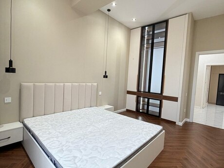 3-room apartment for rent, 130 m², Grand Plaza: 1 900 ₼/mo 4