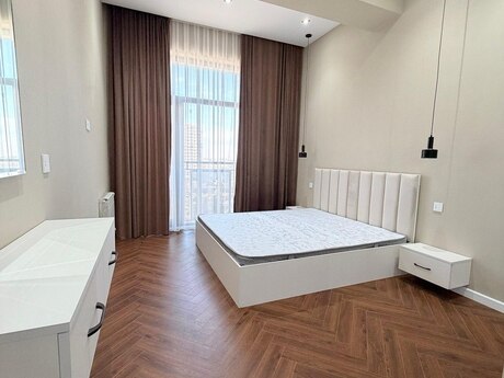 3-room apartment for rent, 130 m², Grand Plaza: 1 900 ₼/mo 3