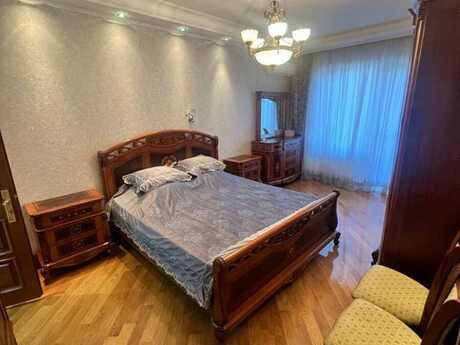 Kirayə 3 otaqlı mənzil, 160 m², Nizami: 1 650 ₼/ay 4