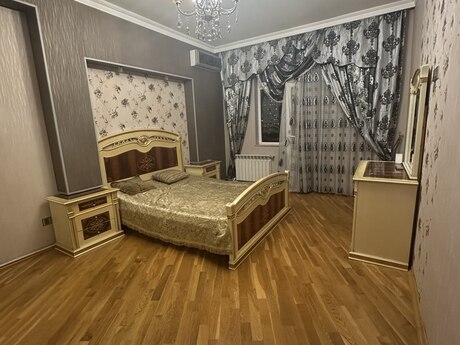 3 Qara Qarayev