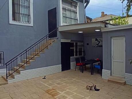 6 otaqlı həyət evi, 200 m², M.Ə.Rəsulzadə: 189 000 ₼ 2