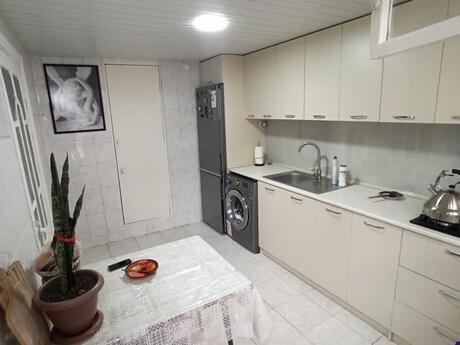 6-room house, 200 m², M.Ə.Rəsulzadə: 189 000 ₼ 4