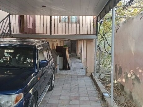 10 otaqlı həyət evi, 340 m², Köhnə Günəşli: 150 000 ₼ 2