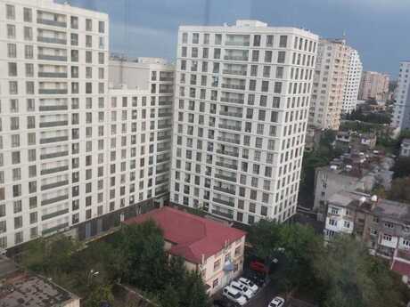 3 otaqlı mənzil, 100 m², İnşaatçılar: 310 000 ₼ 2