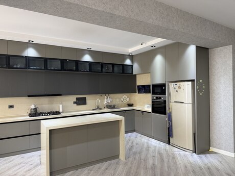 4 otaqlı mənzil, 200 m², Badamdar: 650 000 ₼ 3