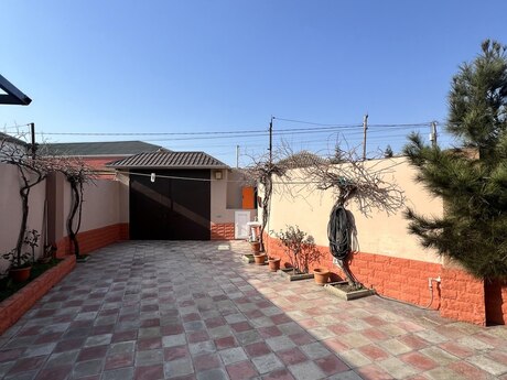 7 otaqlı həyət evi, 250 m², Yeni Ramana: 187 000 ₼ 2