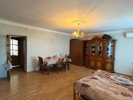 4 otaqlı mənzil, 80 m², Avtovağzal: 160 000 ₼ 3