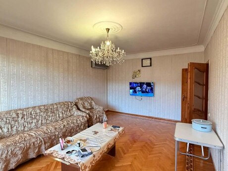 8 Noyabrda 3 otaqlı köhnə tikili mənzil satılır, 90 m², 255 000 AZN, şəkil 4 / 12