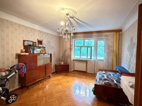 8 Noyabrda 3 otaqlı köhnə tikili mənzil satılır, 90 m², 255 000 AZN, şəkil 5 / 12