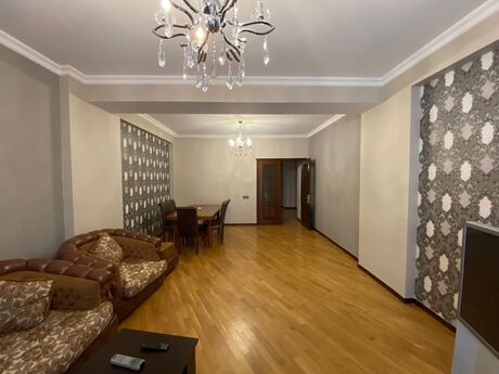 Kirayə 3 otaqlı mənzil, 135 m², Elmlər Akademiyası: 1 150 ₼/ay 3