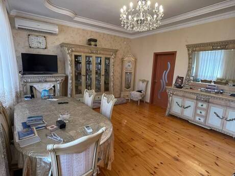 Elan №6461234 - Bakı, Novxanı q., 5 otaqlı, 230 m²