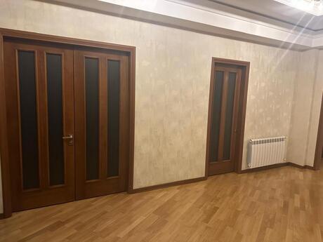 3-room apartment for rent, 140 m², Neftçilər: 1 000 ₼/mo 3