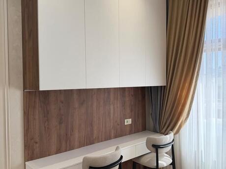 Kirayə 4 otaqlı mənzil, 180 m², İzmir Residence: 4 000 ₼/ay 4