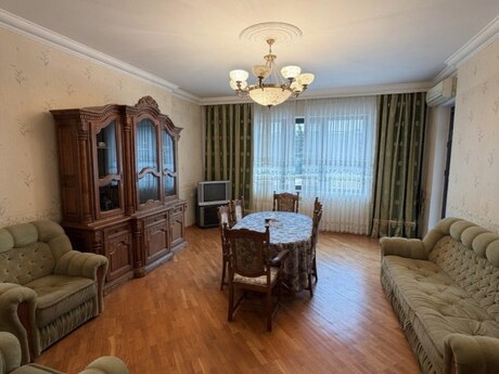 2 otaq · 103 m² · 2/17 mərtəbə, Gənclik