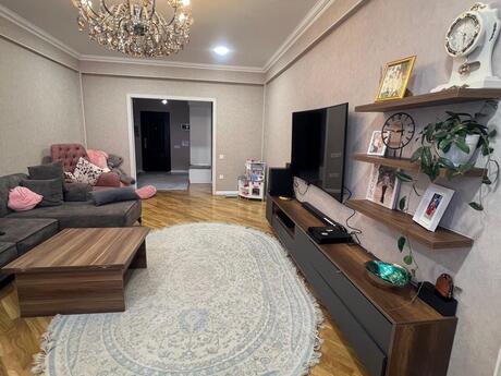 3 otaqlı mənzil, 120 m², İnşaatçılar: 320 000 ₼ 4