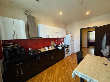 Аренда: 3-комнатная квартира, 125 м², Həzi Aslanov: 750 ₼/мес 2