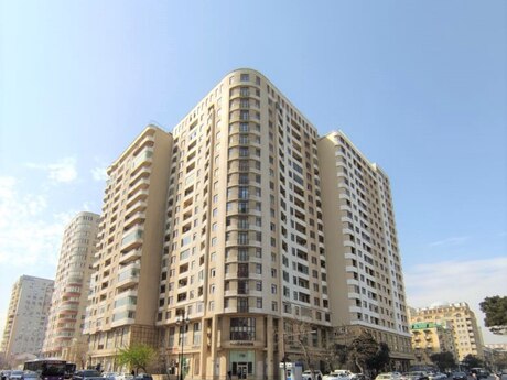 Elan №6461523 - Bakı, Elmlər Akademiyası m., 4 otaqlı, 210 m², 18/19 mərtəbə
