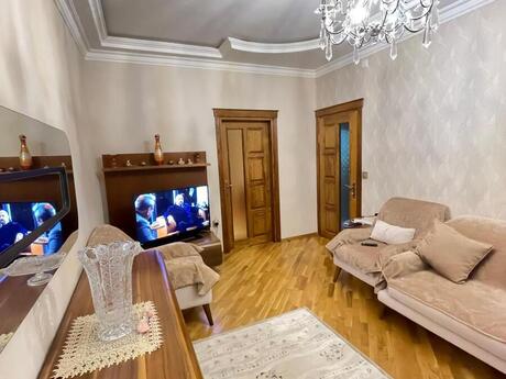 3-комнатная квартира, 68 м², Memar Əcəmi: 210 000 ₼ 2