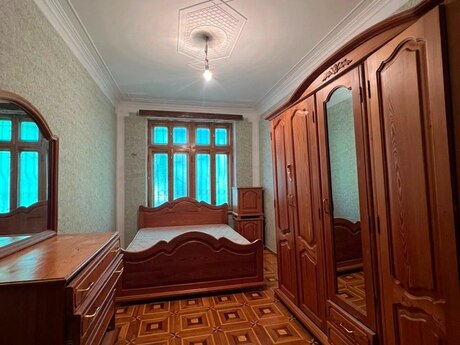 Kirayə 4 otaqlı mənzil, 100 m², Yasamal: 897 ₼/ay 2