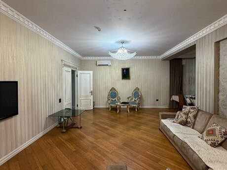 4 otaqlı mənzil, 210 m², Nəsimi: 535 000 ₼ 2