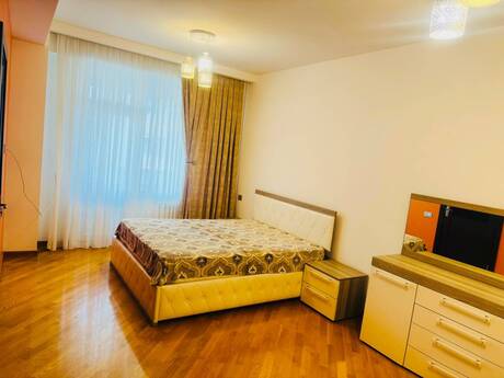 Объявление №6461593 - Баку, м. Кара Караев, 2-комн., 80 м², 14/18 этаж