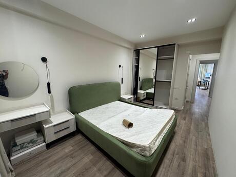 Kirayə 4 otaqlı mənzil, 120 m², İnşaatçılar: 950 ₼/ay 4