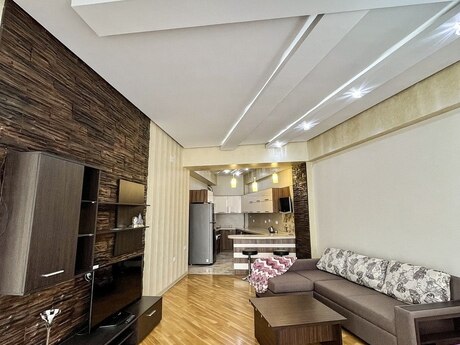 Kirayə 3 otaqlı mənzil, 130 m², Nizami: 1 500 ₼/ay 3