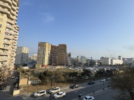 3 otaqlı mənzil, 122 m², İnşaatçılar: 290 000 ₼ 2