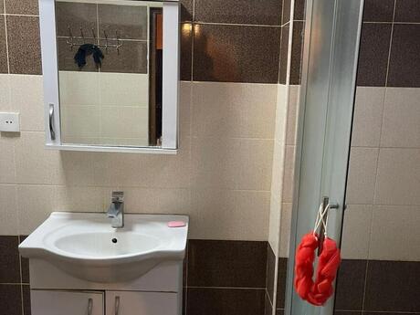Kirayə 2 otaqlı mənzil, 109 m², Koroğlu: 1 299 ₼/ay 3
