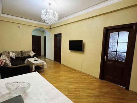 4 otaqlı mənzil, 140 m², 20 Yanvar: 349 500 ₼ 3