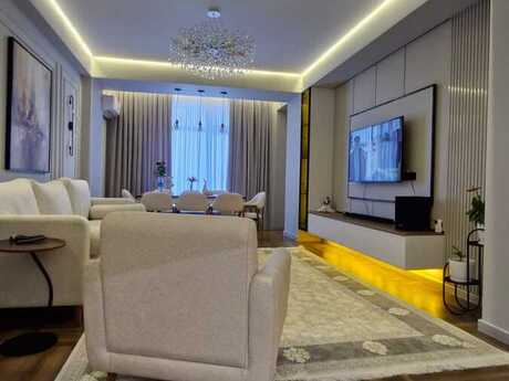 4-комнатная квартира, 182 м², Nəriman Nərimanov: 585 000 ₼ 2