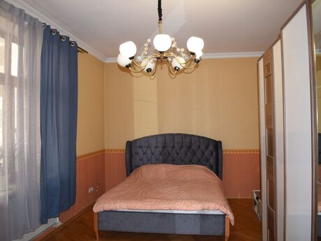 Kirayə 3 otaqlı mənzil, 140 m², 28 May: 1 300 ₼/ay 3