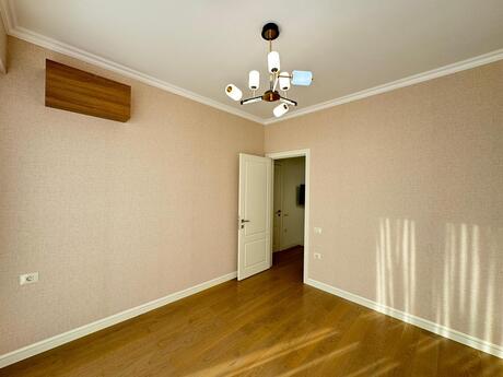 4-room apartment for rent, 90 m², City Garden: 1 300 ₼/mo 5