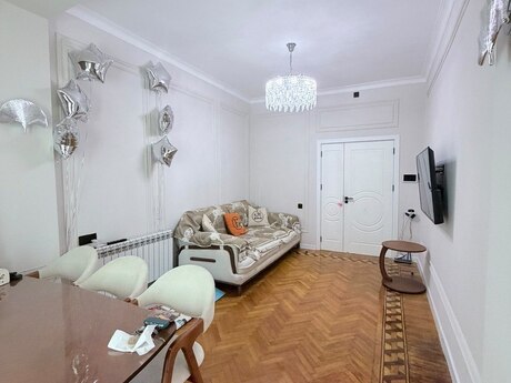 3 otaqlı mənzil, 87 m², Nizami: 284 000 ₼ 2