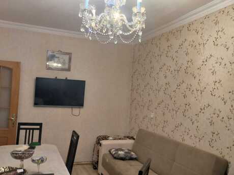 Elan №6461856 - Bakı, Yeni Günəşli q., 2 otaqlı, 60 m², 8/9 mərtəbə