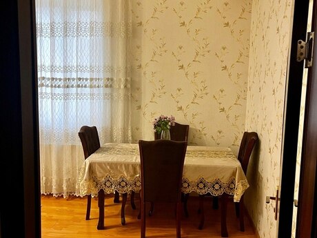 3-room apartment for rent, 100 m², Sahil: 800 ₼/mo 2