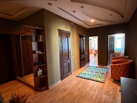 Продаётся 4-комнатная квартира в новостройке, İnşaatçılar, 144 м², 420 000 AZN, фото 2 / 12