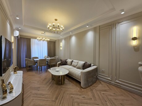 2-room apartment for rent, 80 m², Şah İsmayıl Xətai: 2 200 ₼/mo 3