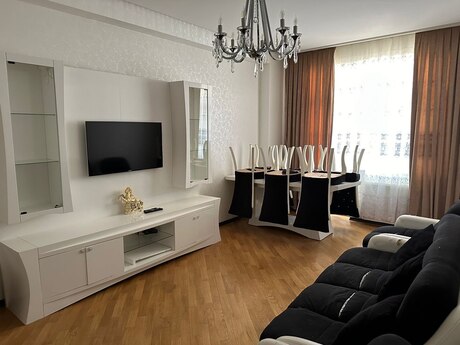 Объявление №6461931 - Баку, м. Ази Асланов, 3-комн., 90 м², 10/18 этаж