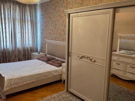 Elan №6461957 - Bakı, Nəriman Nərimanov m., 3 otaqlı, 135 m², 12/20 mərtəbə