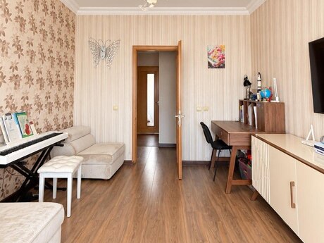 3 otaqlı mənzil, 75 m², Bakıxanov: 175 000 ₼ 3