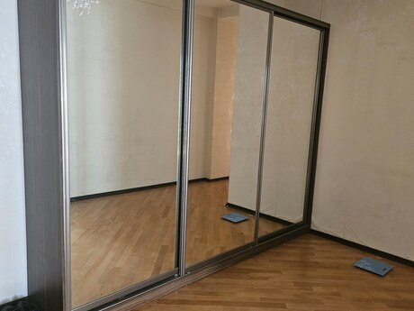 3 otaq · 140 m² · 9/17 mərtəbə, İnşaatçılar