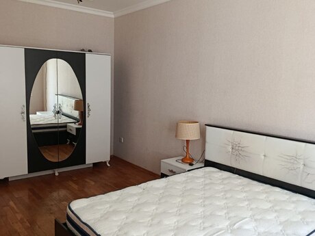 2-room apartment for rent, 95 m², Badamdar: 800 ₼/mo 4