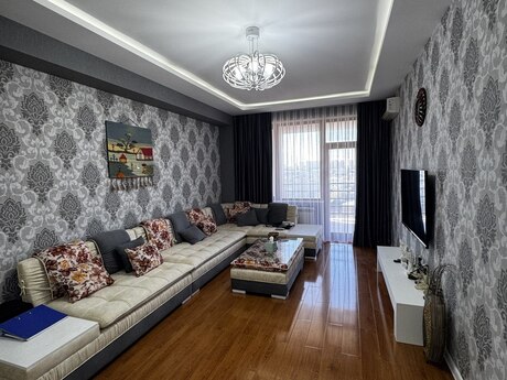 2 otaq · 72 m² · 8/15 mərtəbə, Nəriman Nərimanov
