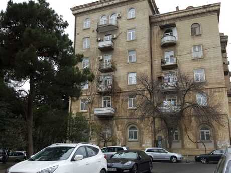 4 otaqlı mənzil, 100 m², 28 May: 260 000 ₼ 5