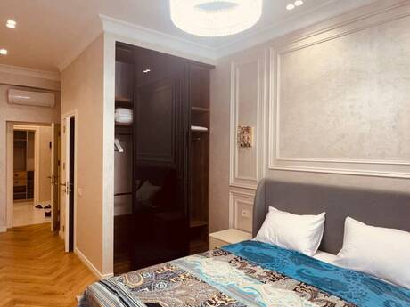 Kirayə 4 otaqlı mənzil, 200 m², İzmir Residence: 4 500 ₼/ay 5