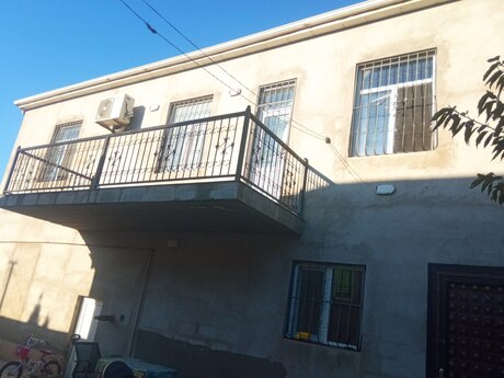 6 otaqlı həyət evi, 240 m², Binə: 155 000 ₼ 2