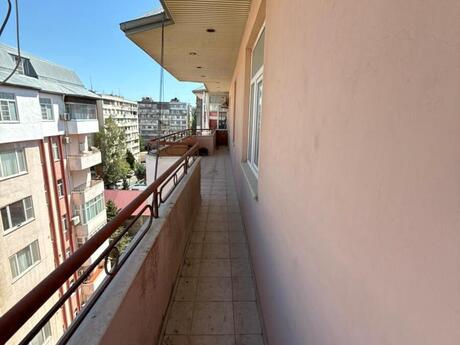 5 otaqlı mənzil, 240 m², 8-ci mikrorayon: 525 555 ₼ 2